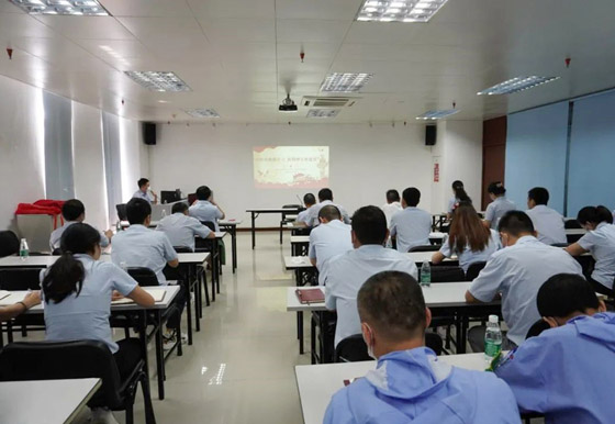 向时代楷模学习，抓精神文明建设