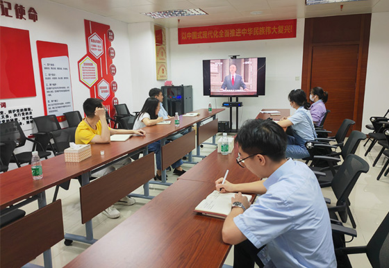 追寻五四之旅，感受青春力量——珠海经济特区AG真人瓶盖有限公司团支部举办系列活动